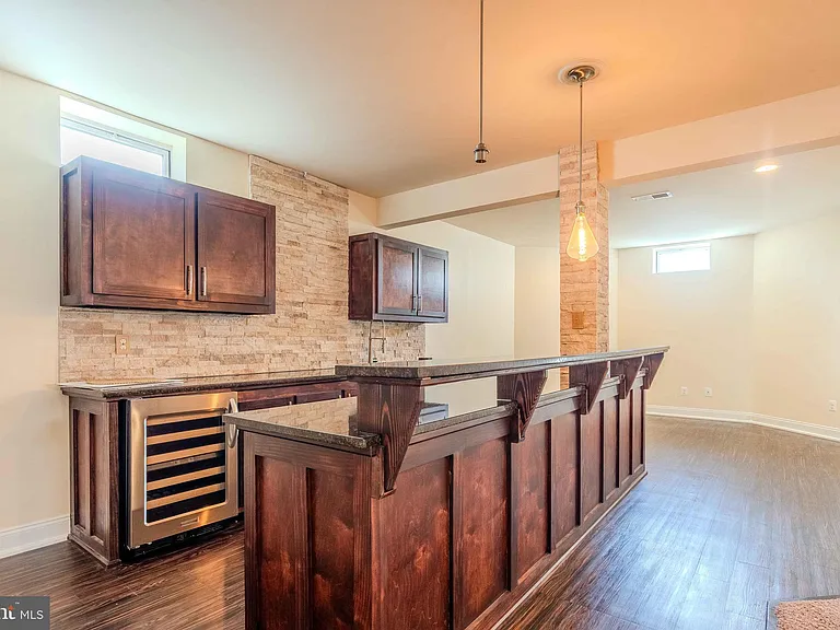 15316 Admiral Baker Cir — Photo 49