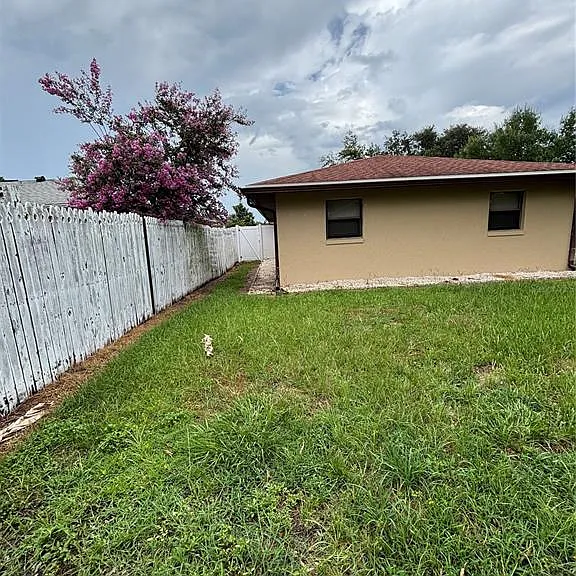 Wood Dr — Photo 34