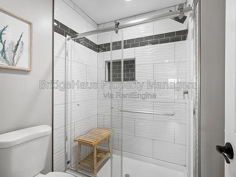 2607 Pirineos Way #302 — Photo 20