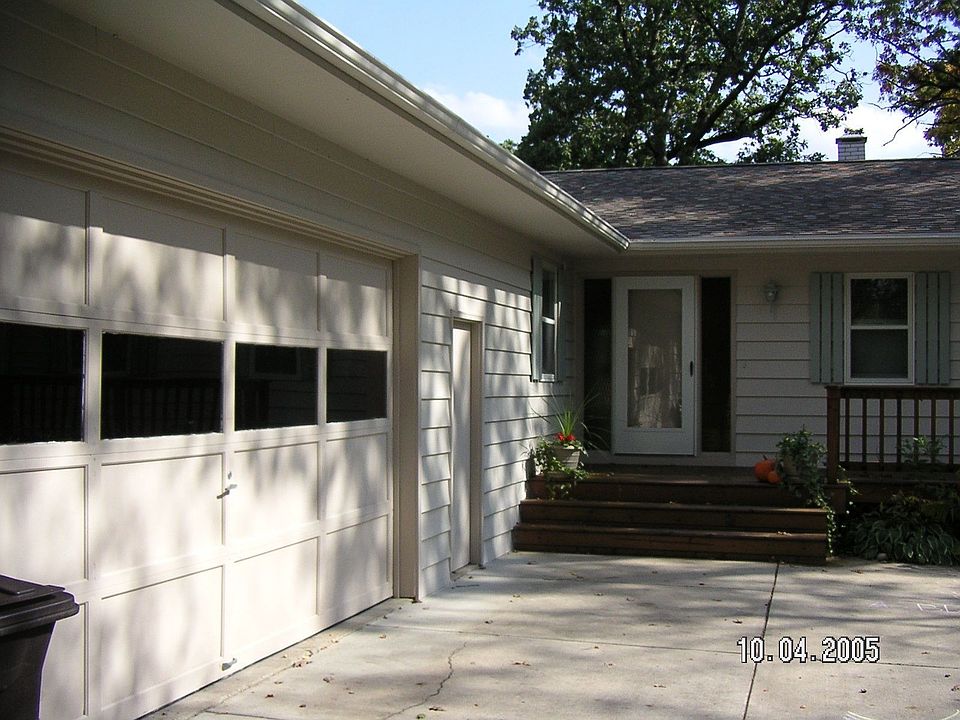 Garage and Reat Entry