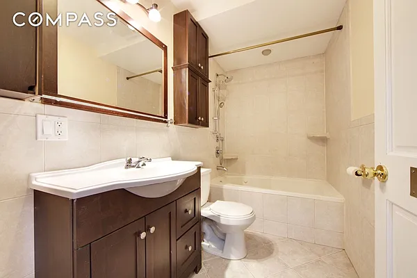 Rented by Compass | media 17