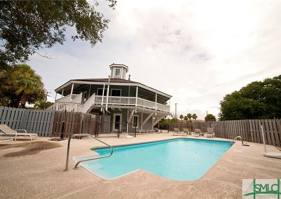 Pool area