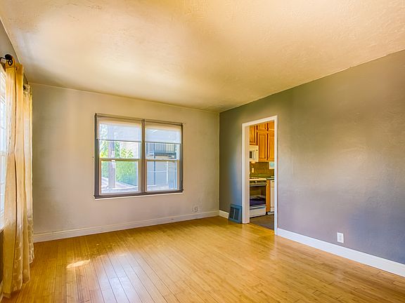 3rd image of 2030 S Roberta St