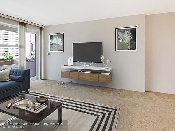 2nd image of 3333 NE 34th St APT 403