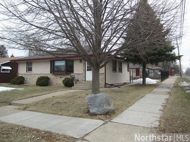 1st image of 2543 Nokomis Ave