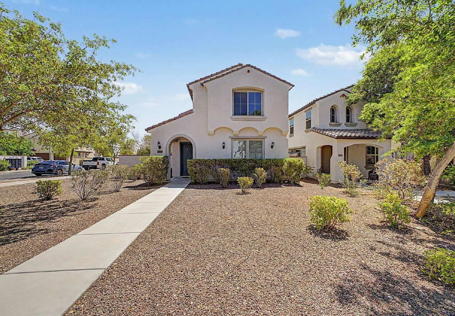 4 bed, 3.0 bath, 2514 sqft, $2,495 — Photo 1