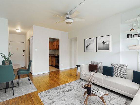 3rd image of 661 10th Ave APT 4-C