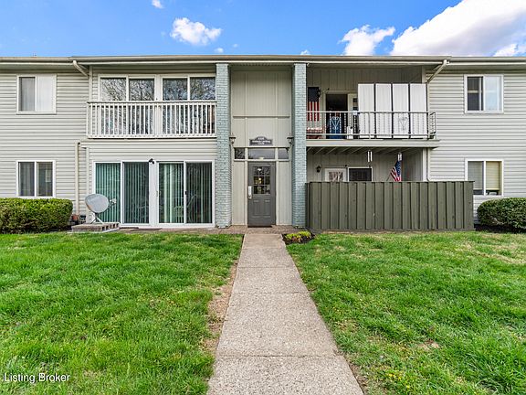 2nd image of 4306 Wisteria Landing Cir Unit 202