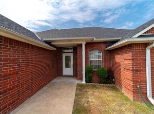 2205 Apple Blossom Ln, McAlester, OK 74501
