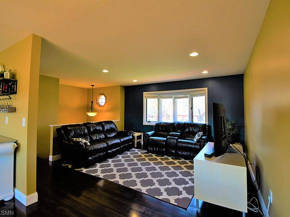 4th image of 11947 Wintergreen St NW