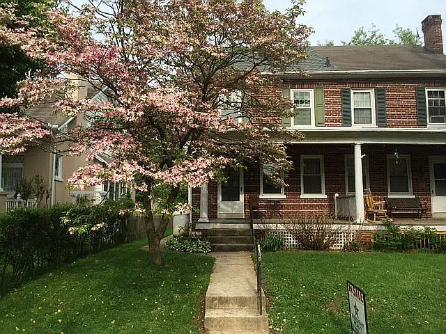41 Spencer Ave photo 1