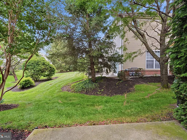 1606 Nathan Dr — Photo 13