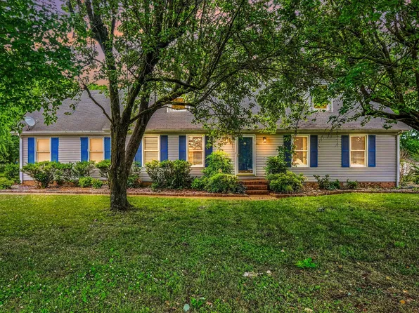 10308 Roanoke Dr, Murfreesboro, TN 37129