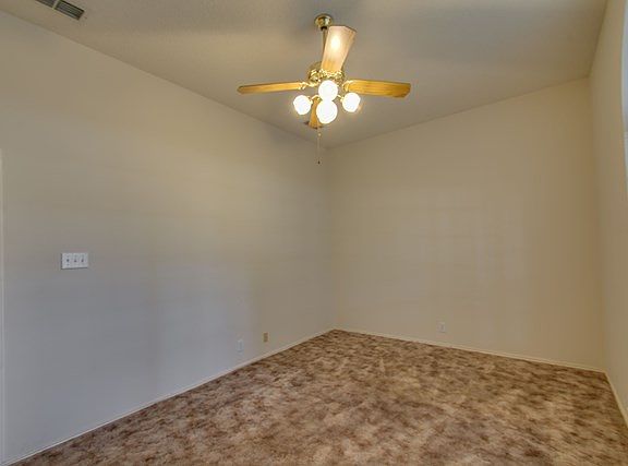 4th image of 115 Sunflower St