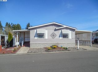 137 W Riverridge Ave, Roseburg, OR