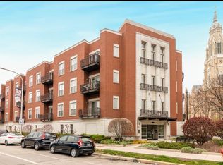 1075 W Roosevelt Rd #309, Chicago, IL 60607