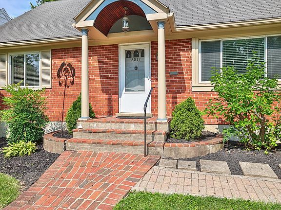3rd image of 8517 Donna Ln