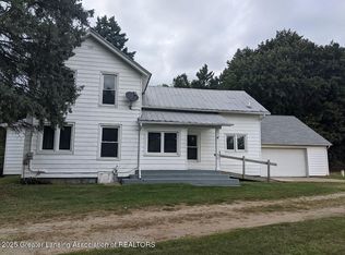 7047 S Upton Rd, Laingsburg, MI 48848