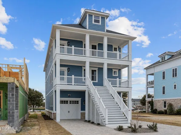 770 Cannonsgate Drive, Newport, NC 28570