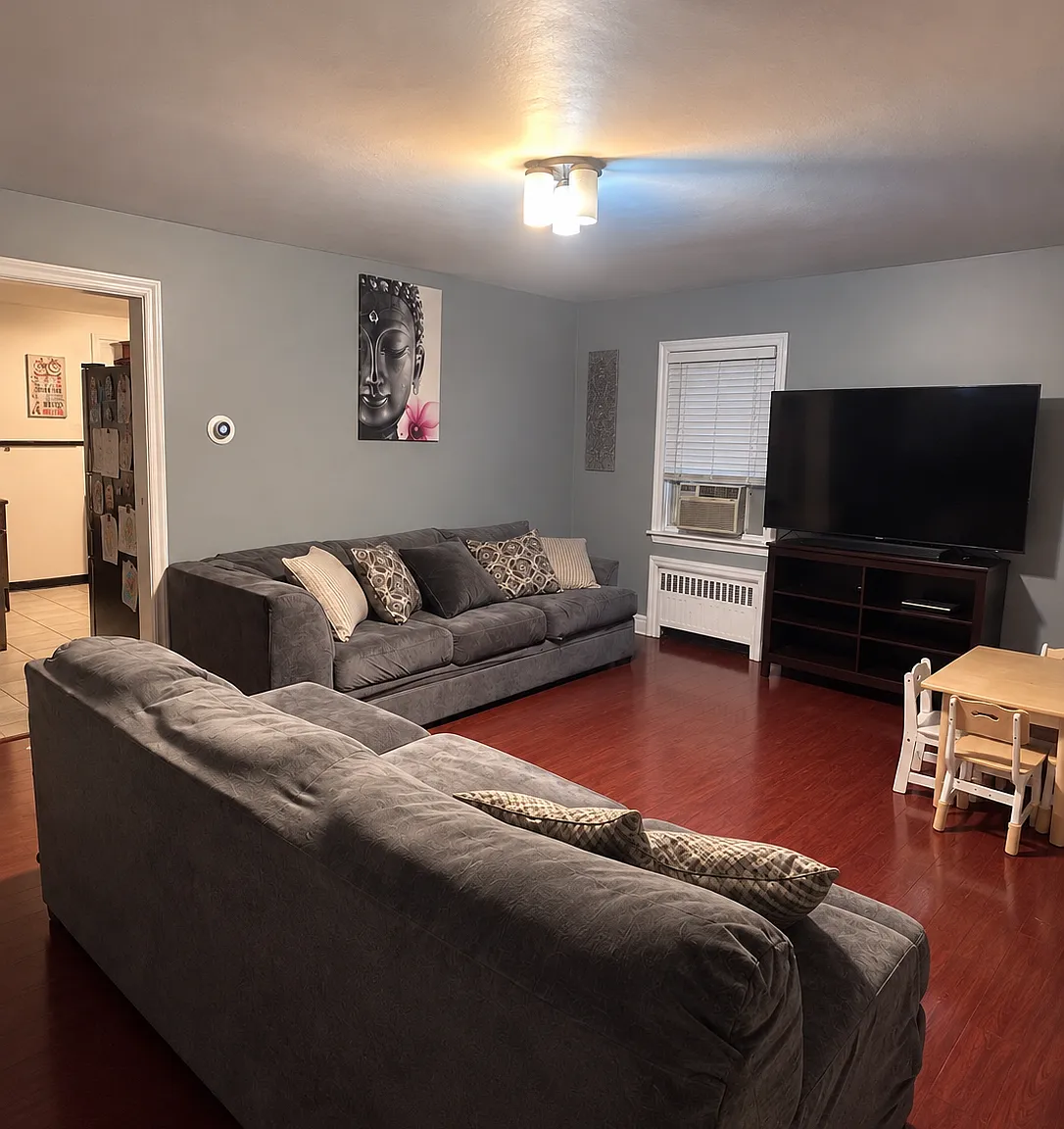 2 bed, $3,000 — Photo 2