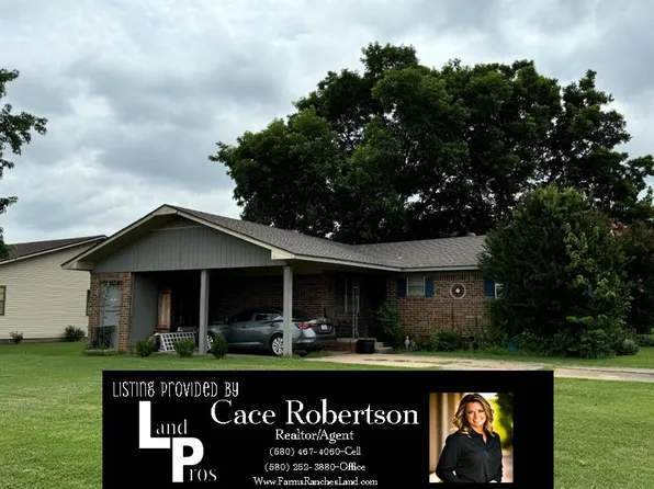 630 E Florida Ave, Waurika, OK 73573