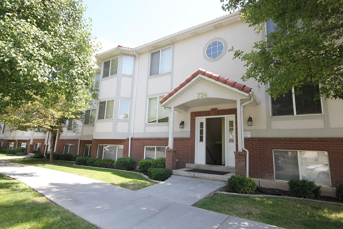 Building Photo - 516 N 720 E #115