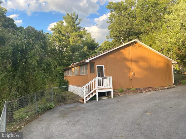 456 Cashew Ln, Gerrardstown, WV 25420