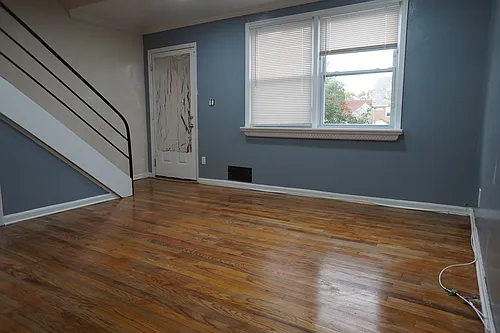 2747 Iverson St Photo 1