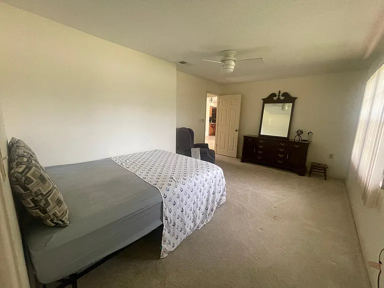 Bedroom for Rent