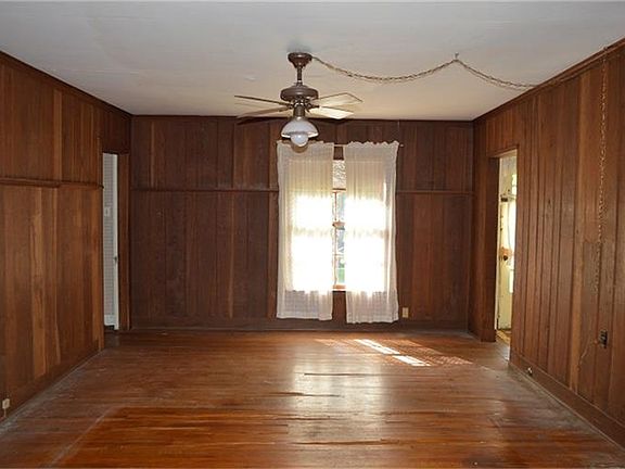3rd image of 234 Kilgore Ave