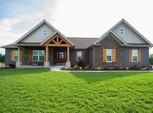 47 Stonegate Estates Dr, Hawk Point, MO 63349