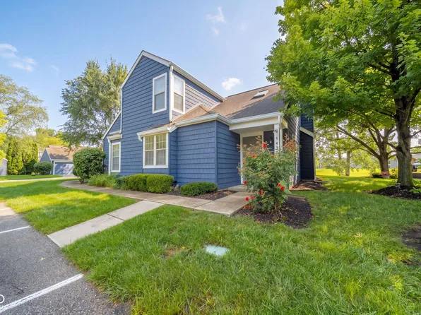 7432 Harbour Isle, Indianapolis, IN 46240