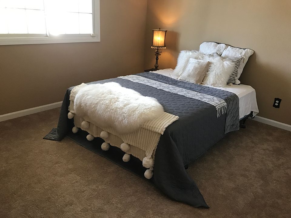 2nd image of 41464 Fairfield Cir