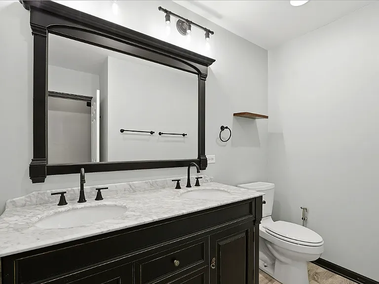 619 N Racine Ave #1 — Photo 7