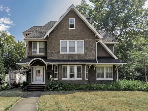 3053 Warrington Rd, Shaker Heights, OH 44120