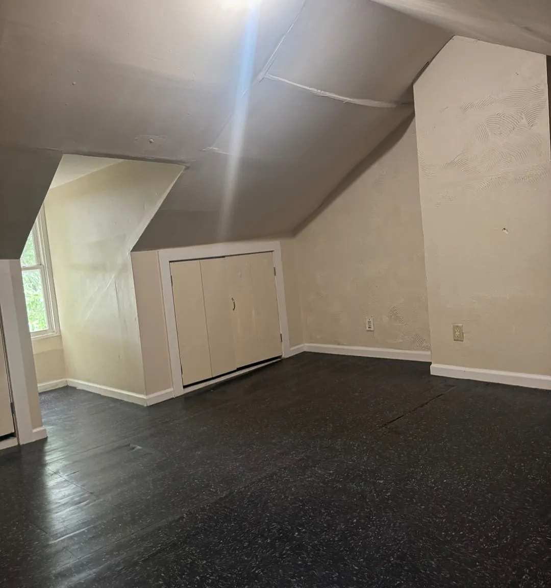 3 bed, 2644 sqft, $1,595 — Photo 3