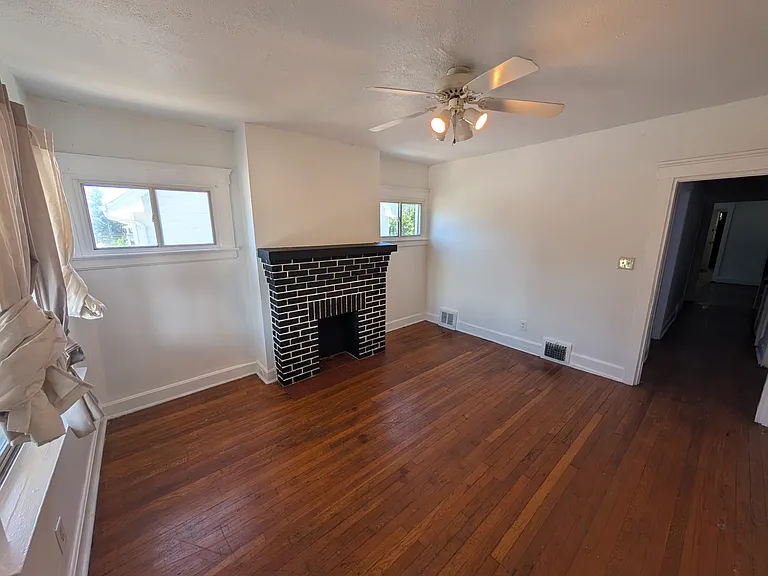 9302 Denison Ave #4 — Photo 2