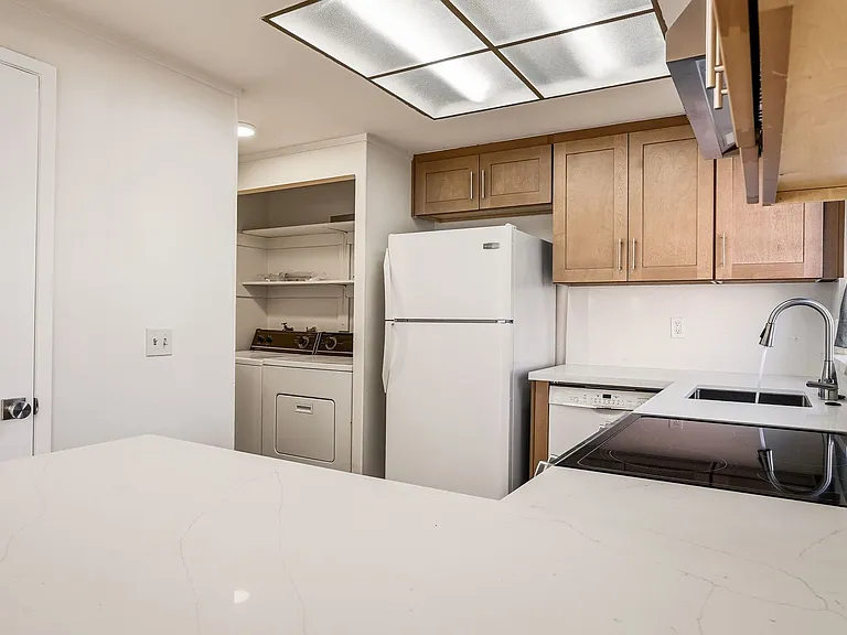 532 Tyrella Ave #45 — Photo 7