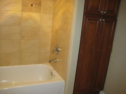 4th image of 7126 196th St SW APT 11