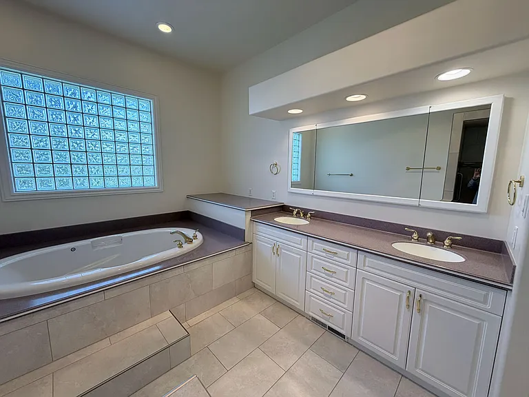 Hidden Lakes Dr — Photo 24