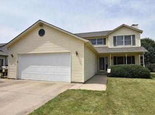 3464 Oldfield Ln, Columbus, IN