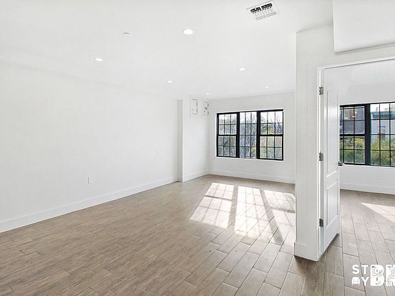 5th image of 955 Lafayette Ave #1