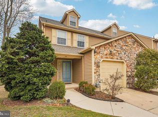110 Wagonwheel Ct, Marlton, NJ 08053