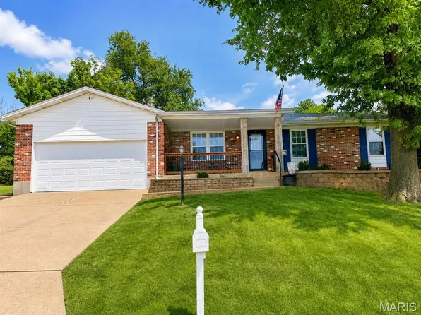 1312 Primrose Dr, Arnold, MO 63010