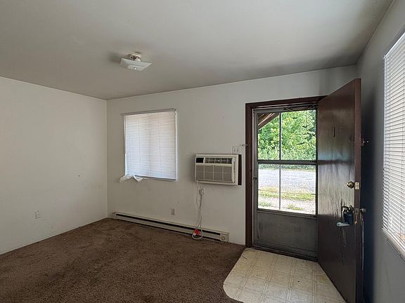 3rd image of 509 S Wall St #1