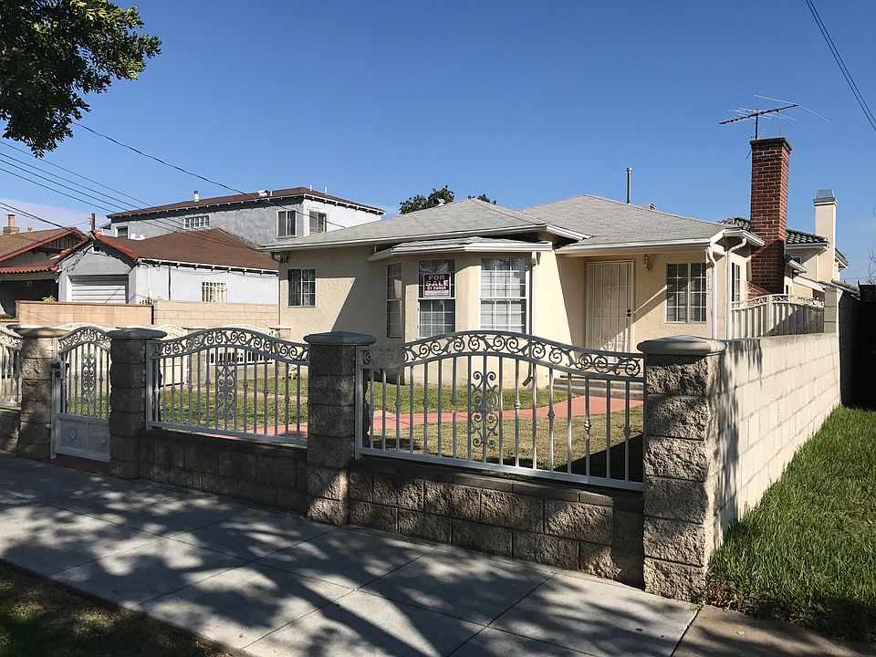 2nd image of 412 N Sierra Vista St