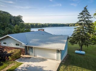 5264 Guernsey Lake Rd, Delton, MI 49046