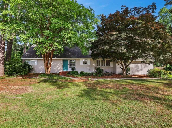 1105 S Vermont St, Smithfield, NC 27577