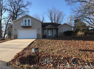 203 Edwards Dr, Camdenton, MO 65020