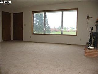 5th image of 2702 NE 58th St